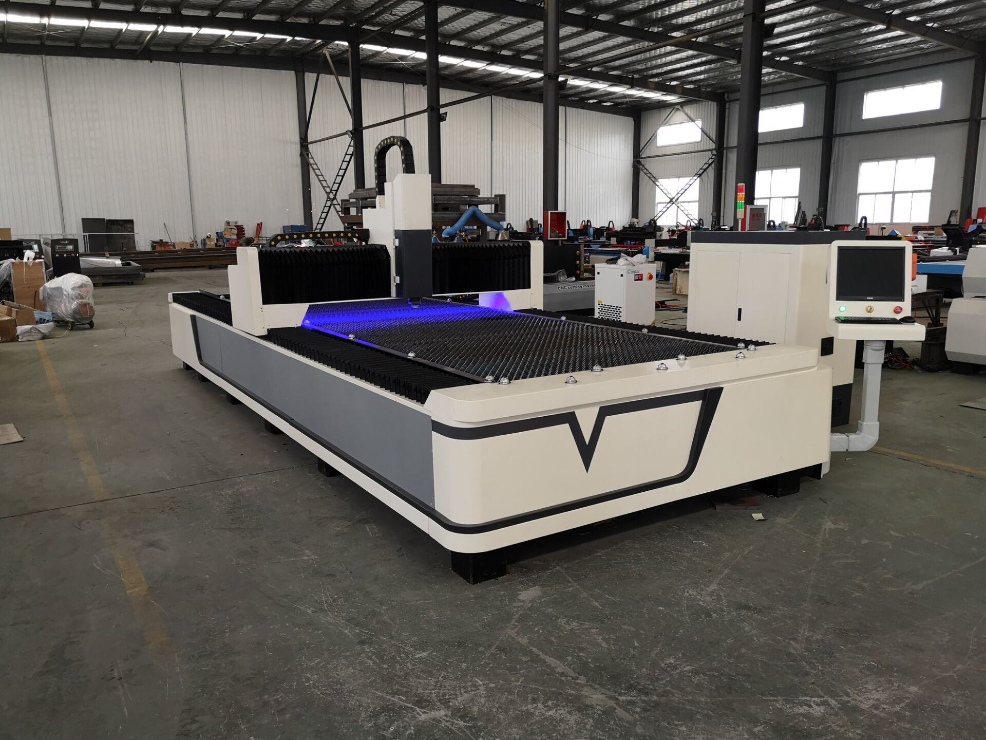 3015 Stainless steel fiber laser cutting machine for sale with good price