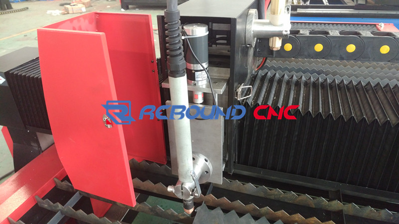cnc <a href=http://www.cnccuttingsolution.com/iron-steel-plasma-cutting-solutions.html target='_blank'>plasma cutting machine</a> torch